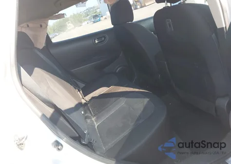 2015 Nissan Rogue Select S z USA, uszkodzony, nr VIN JN8AS5MT5FW658245